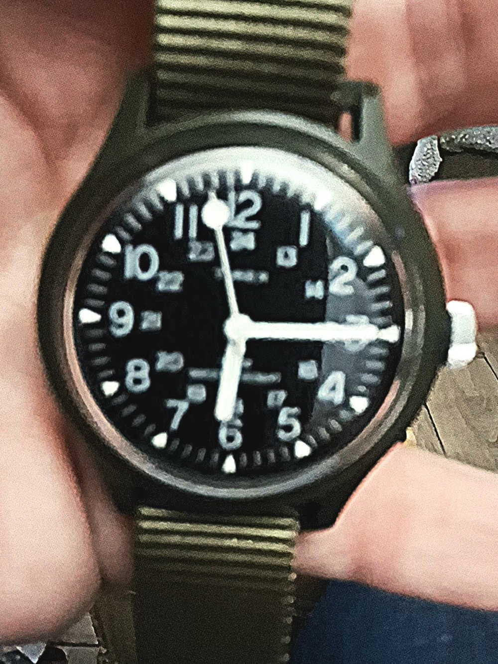 Vintage Timex Camper Military Field Watch - Olive Green MacGyver - Picture 6 of 6